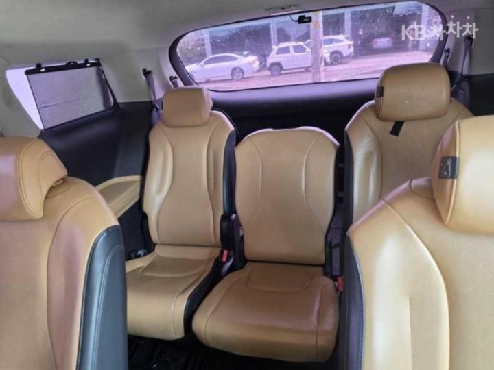 Kia Carnival D2.2 Noblesse 7