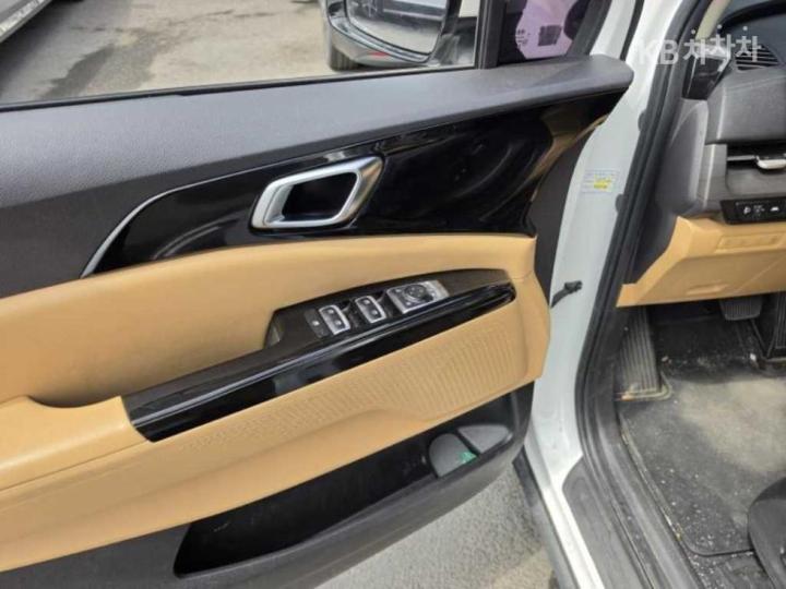 Kia Carnival D2.2 Noblesse 8