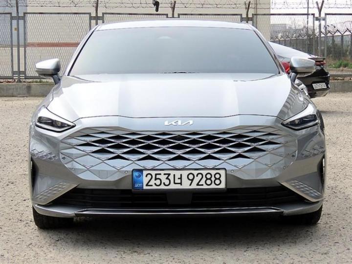 Kia K8 Hybrid 1.6 Turbo Signature 2