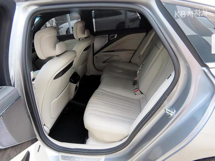 Kia K8 Hybrid 1.6 Turbo Signature 7