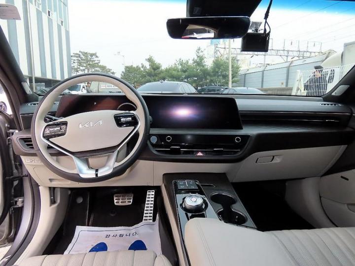 Kia K8 Hybrid 1.6 Turbo Signature 8