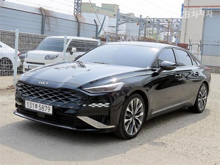 Kia K8 2.5 Gasoline Signature 3