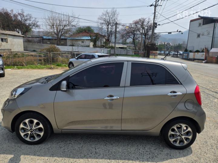 Kia Morning Deluxe Special 5