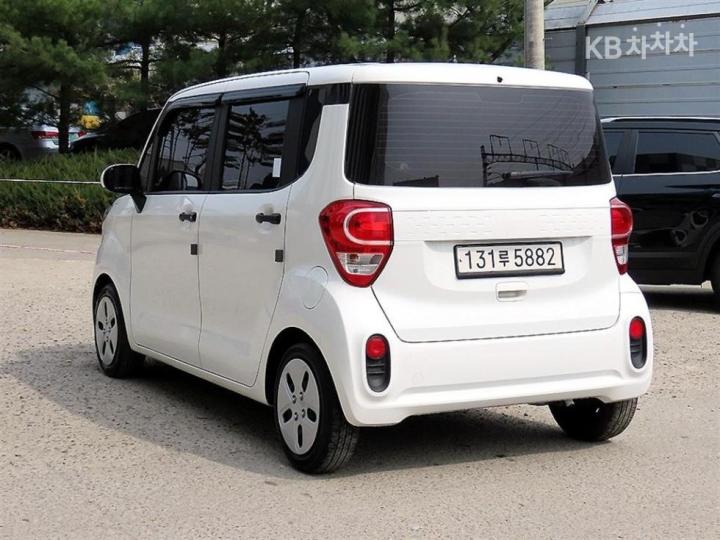 Kia Ray Van 1.0 Gasoline Van Prestige 4