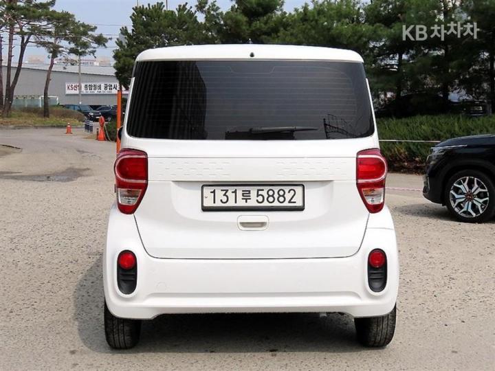Kia Ray Van 1.0 Gasoline Van Prestige 5