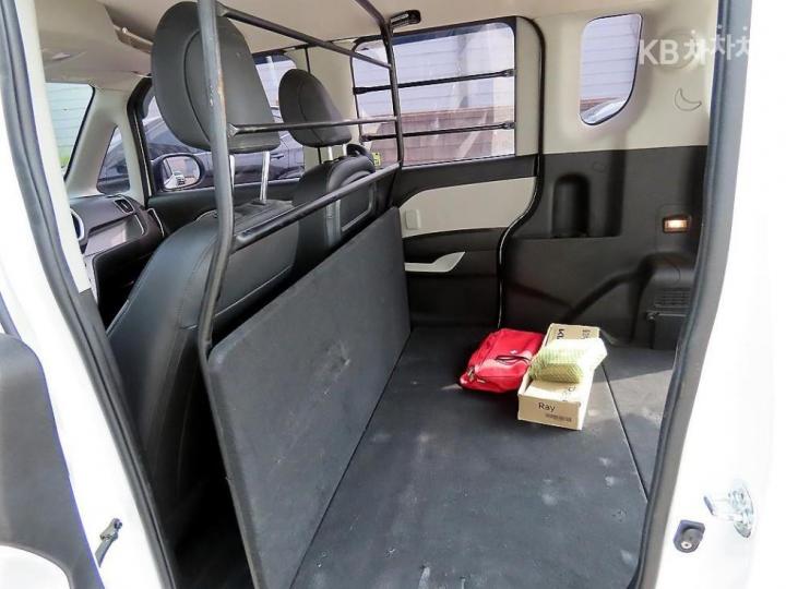 Kia Ray Van 1.0 Gasoline Van Prestige 7