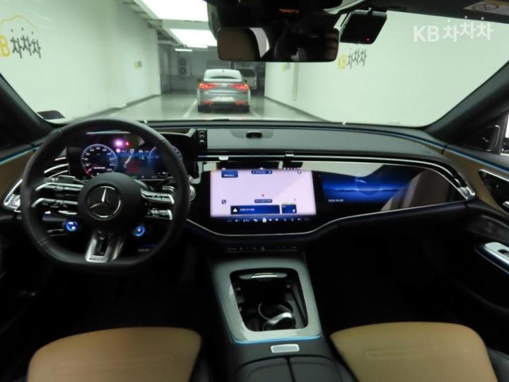 Mercedes-Benz E-Class W214 AMG E53 Hybrid 4Matic+ Base Type 7