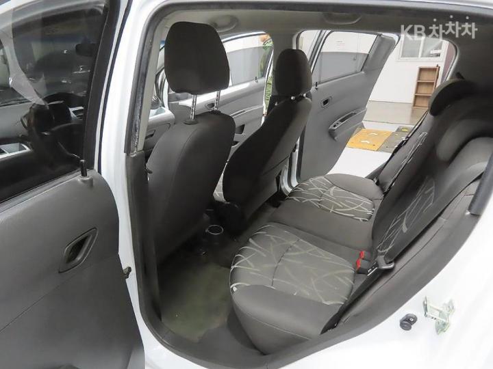 Chevrolet Spark LT Base Type 10
