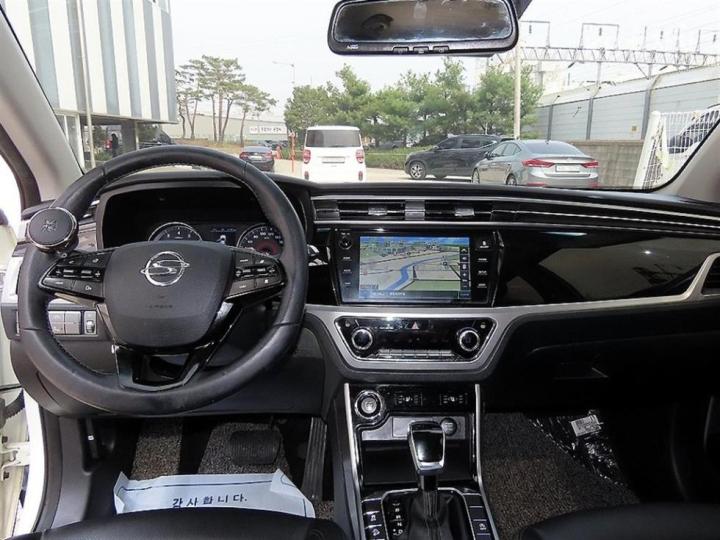 KG Mobility (Ssangyong) Korando Beautiful 1.5 GDi Turbo 2WD C7 8