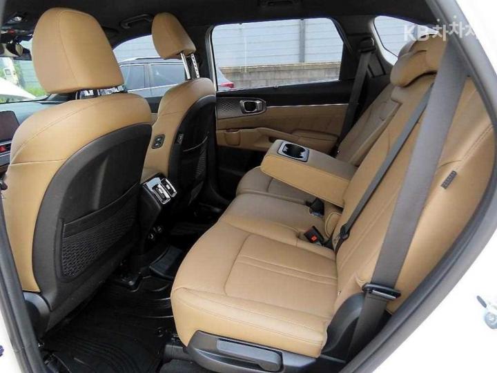 Kia Sorento MQ4 2.5 T-GDI 2WD Noblesse 7