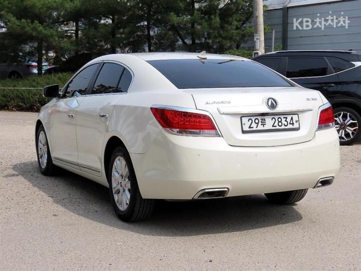 Chevrolet Alpheon EL240 Premium 4