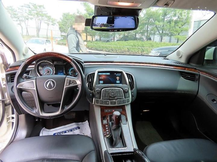 Chevrolet Alpheon EL240 Premium 8