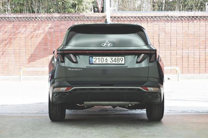 Hyundai Tucson The NX4 Gasoline 1.6T 2WD Premium 5