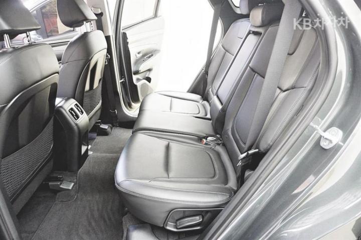 Hyundai Tucson The NX4 Gasoline 1.6T 2WD Premium 8