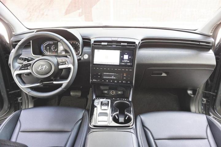 Hyundai Tucson The NX4 Gasoline 1.6T 2WD Premium 9