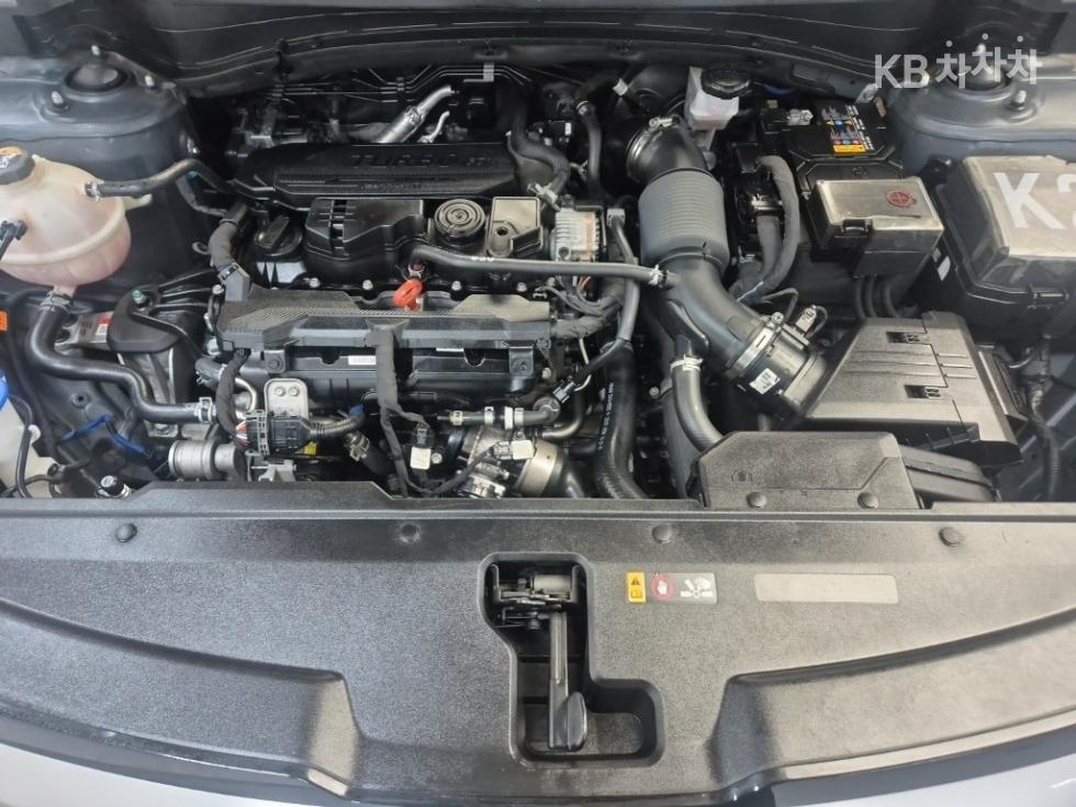 2022 - kia sportage