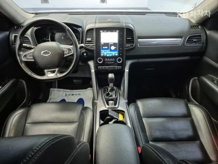 Renault QM6 Gasoline 2.0 2WD RE Base Type 8