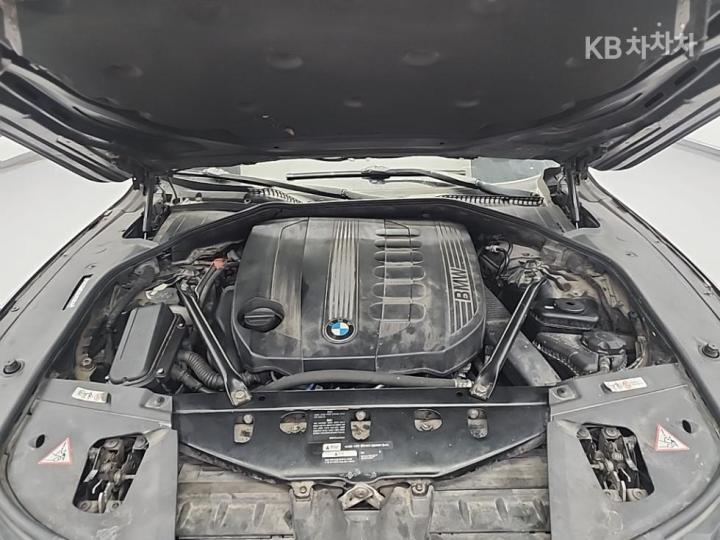 BMW 7 Series New 730d 6