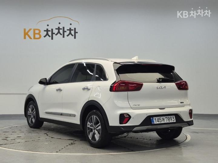 Kia Niro 1.6 HEV Prestige 3