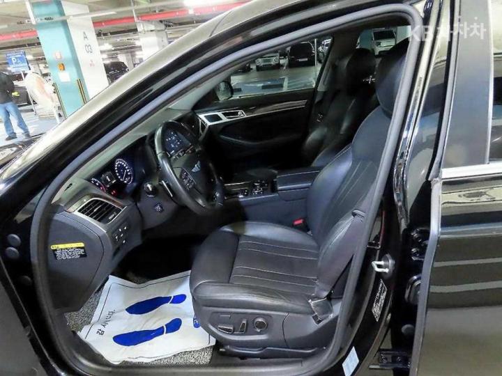 Hyundai Genesis DH G330 Premium AWD 7