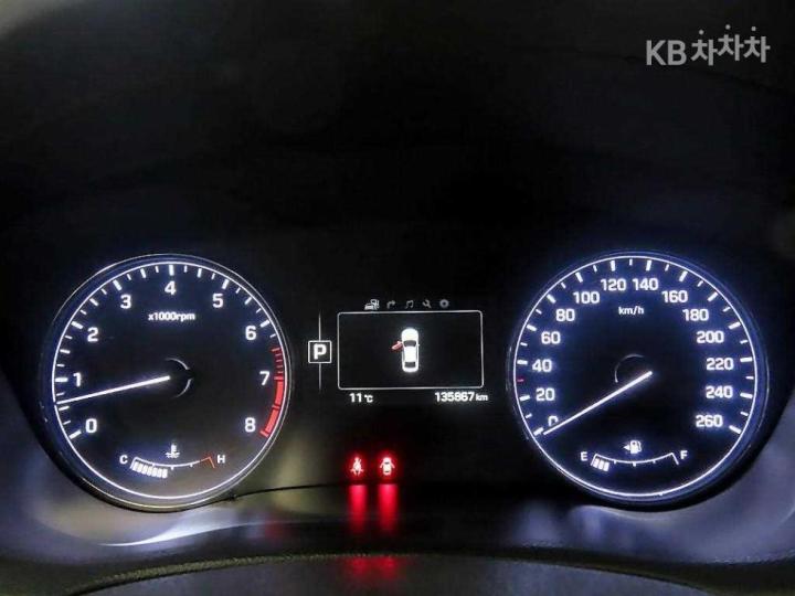 Hyundai Genesis DH G330 Premium AWD 10