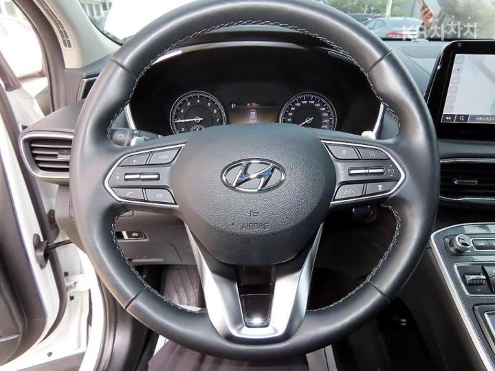 Hyundai Santa Fe TM Gasoline 2.5T 2WD Exclusive 9