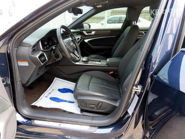 Audi A6 C8 45 TFSI Premium 6