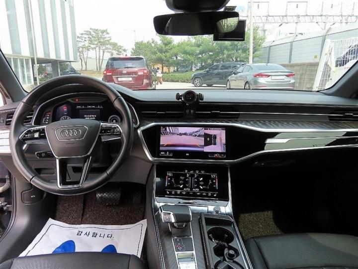 Audi A6 C8 45 TFSI Premium 8