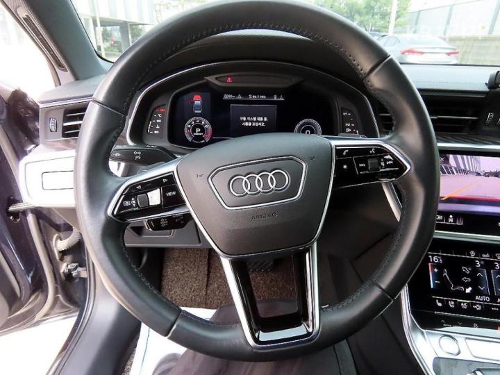 Audi A6 C8 45 TFSI Premium 9