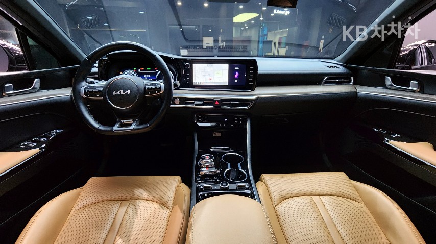 2023 - kia k5