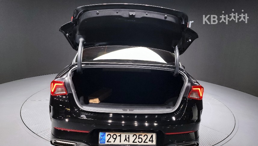 2023 - kia k5