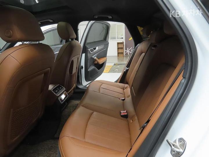 Audi A6 C8 40 TDI Quattro Premium 10