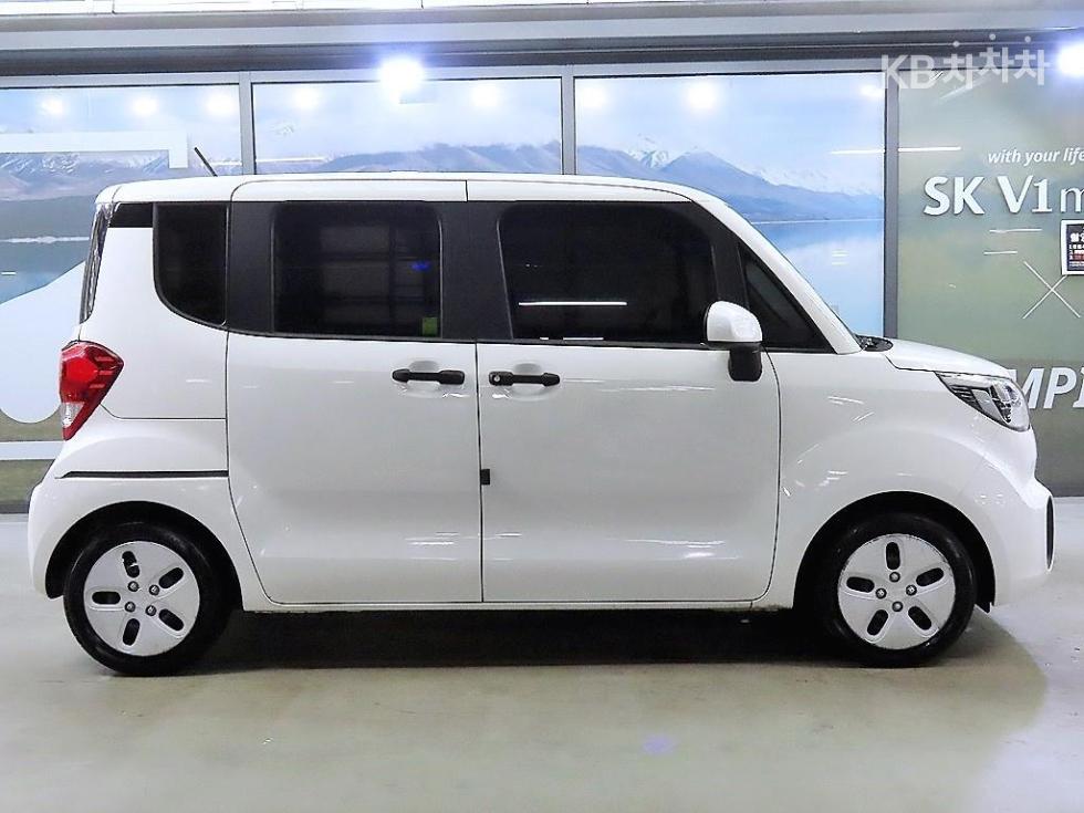 2022 - kia ray