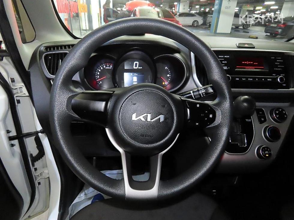 2022 - kia ray