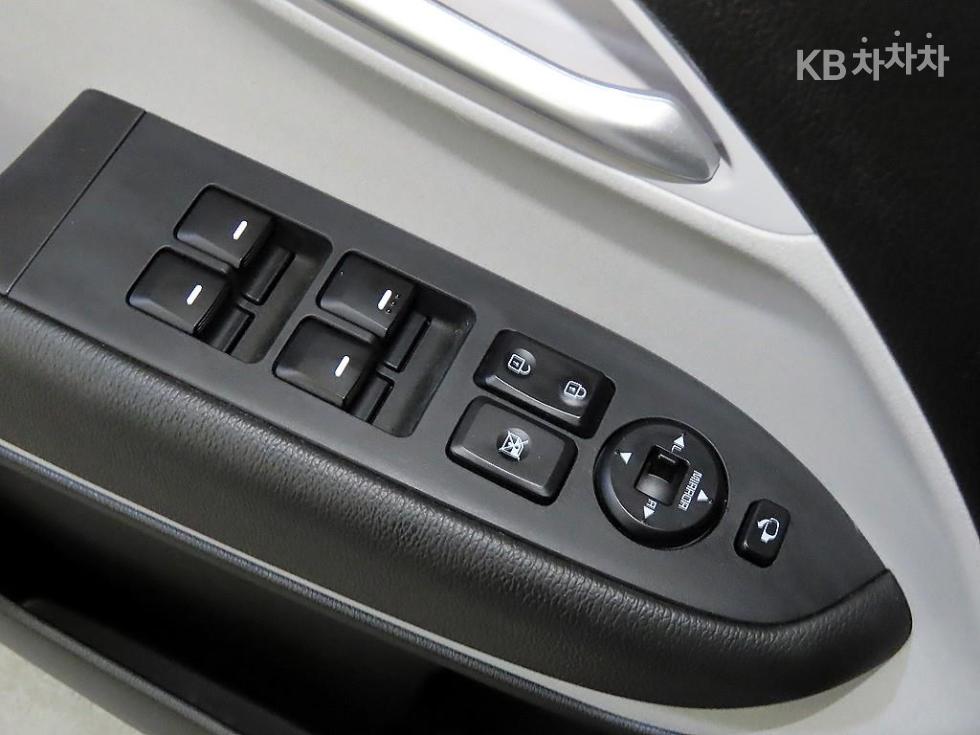 2022 - kia ray