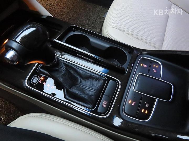 Kia K7 2.4 GDI Prestige Special 10