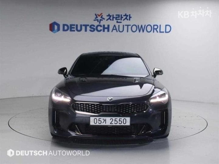 Kia Stinger 3.3 Turbo 2WD GT 4