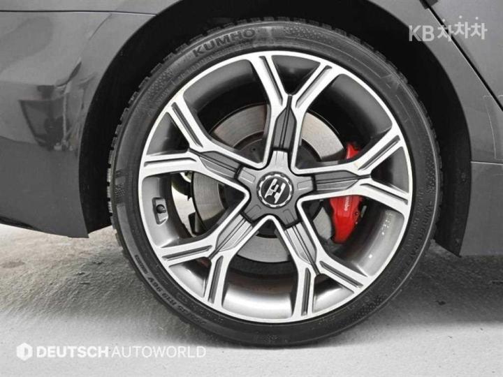 Kia Stinger 3.3 Turbo 2WD GT 6