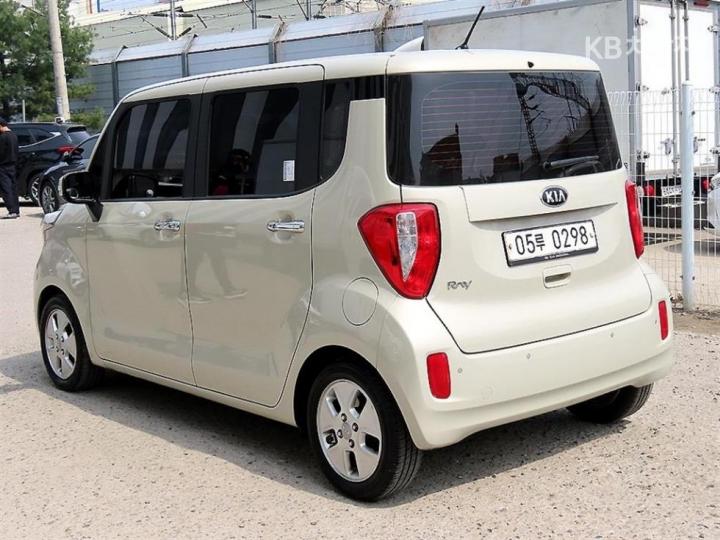 Kia Ray 1.0 Gasoline Luxury 4