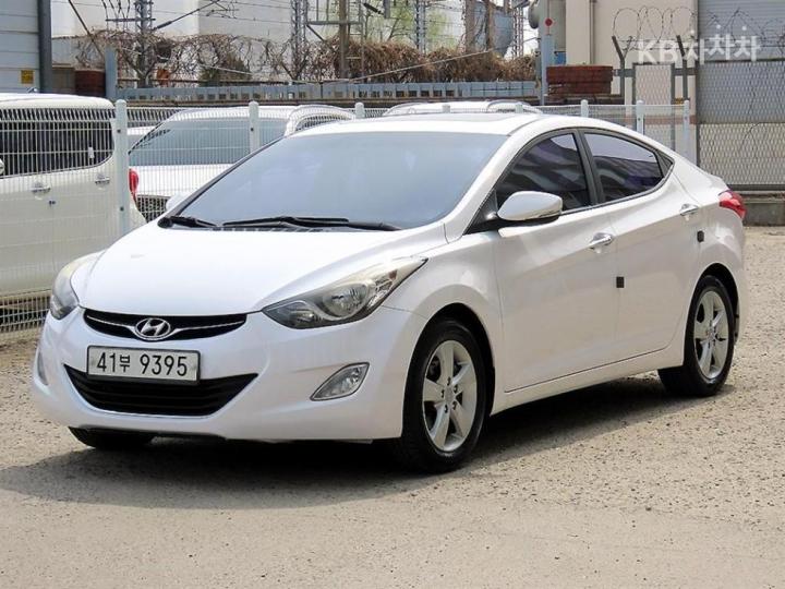 Hyundai Avante MD M16 GDi PREMIER 3