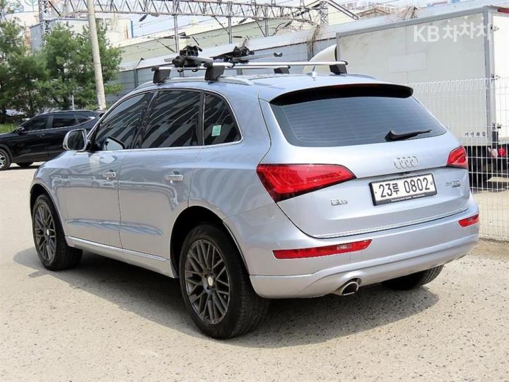 Audi Q5 35 TDI Quattro Dynamic 8R 4