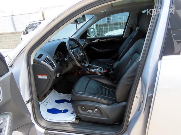 Audi Q5 35 TDI Quattro Dynamic 8R 6