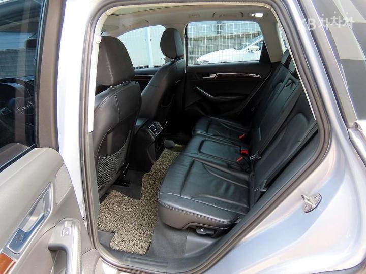 Audi Q5 35 TDI Quattro Dynamic 8R 7