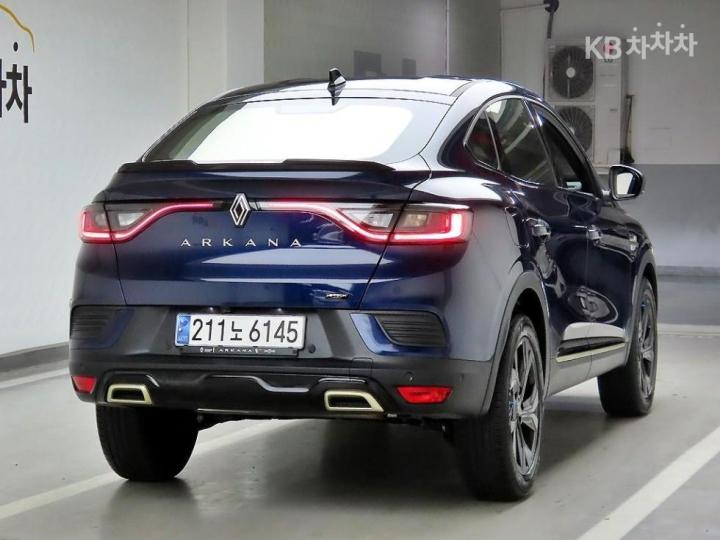Renault Arkana E-Tech Hybrid 1.6 GTe Iconic 5