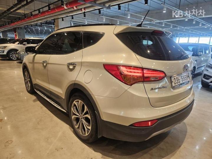 Hyundai Santa Fe DM R2.2 2WD PREMIUM 7