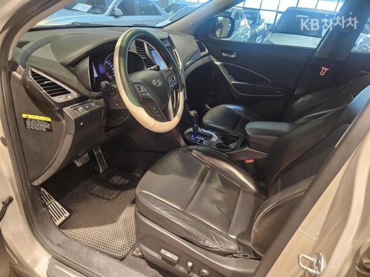 Hyundai Santa Fe DM R2.2 2WD PREMIUM 8