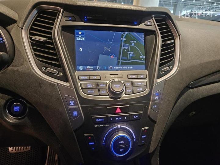 Hyundai Santa Fe DM R2.2 2WD PREMIUM 10