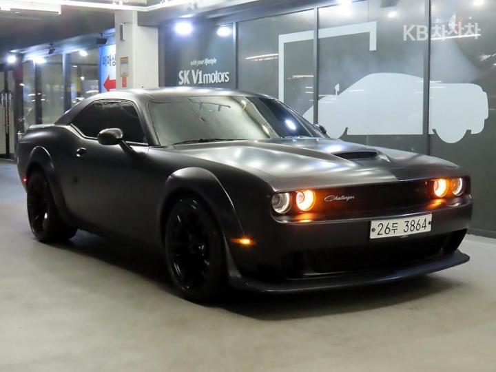 Dodge Challenger 6.4 SRT 2