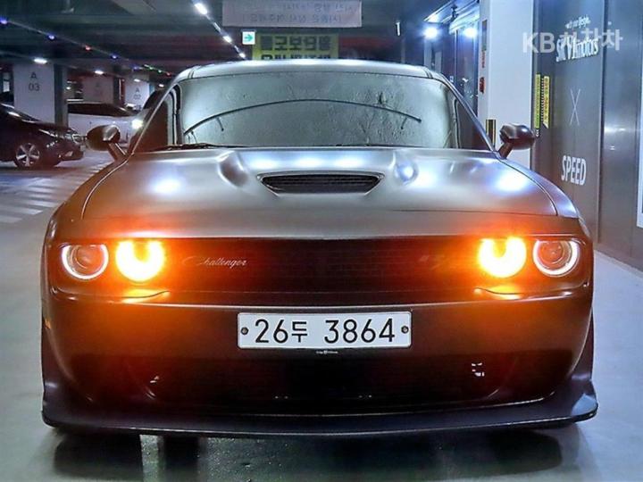 Dodge Challenger 6.4 SRT 3