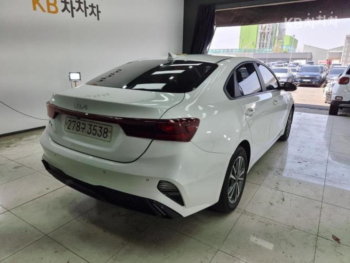 Kia K3 1.6 Gasoline Trendy 4